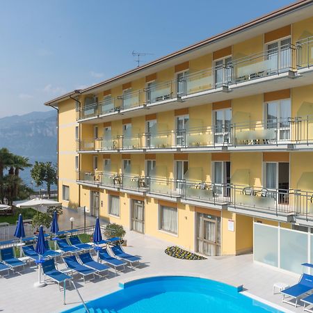 Hotel Drago Brenzone sul Garda Luaran gambar